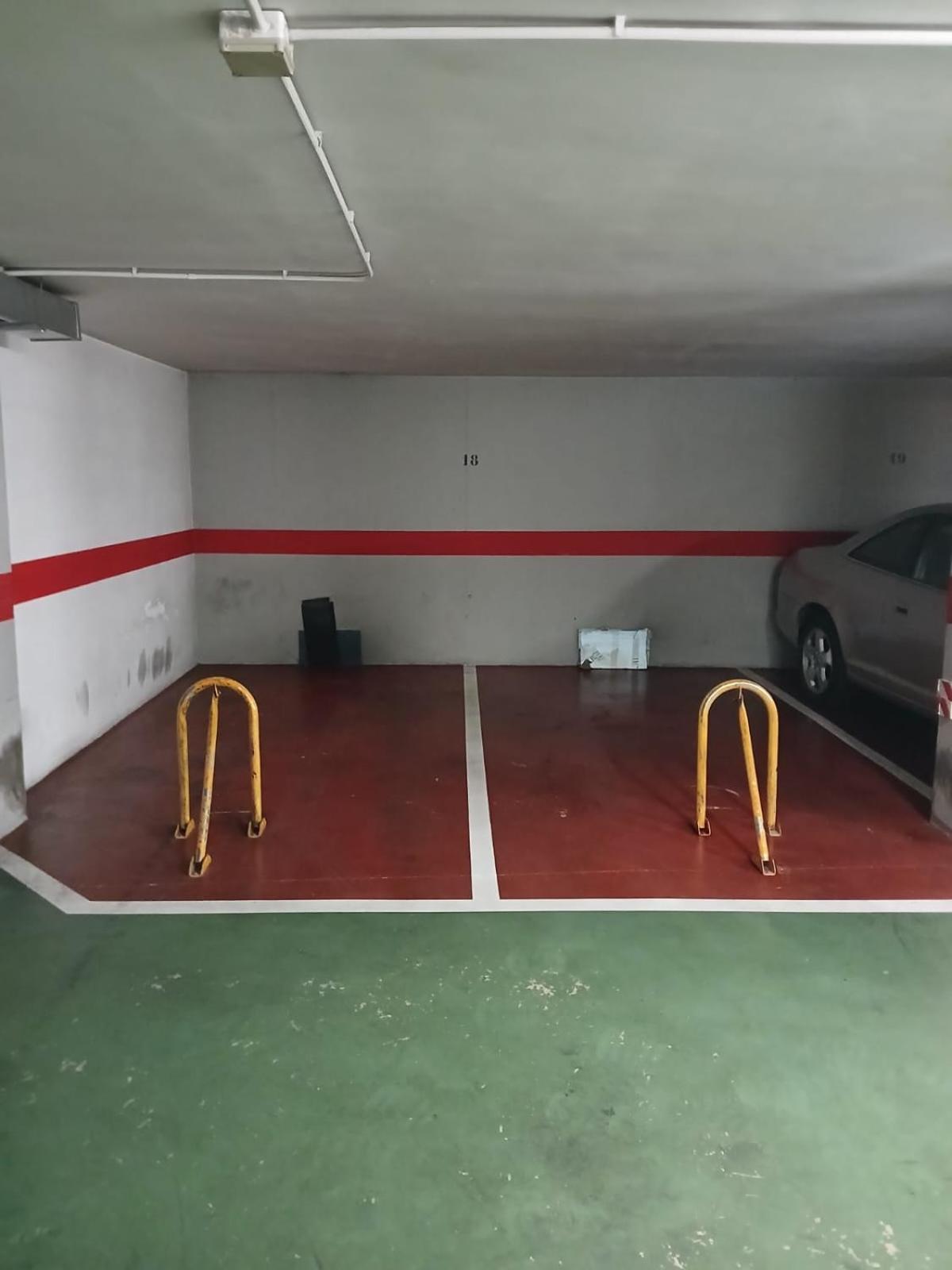 Piso Para 4 Con 2 Parking En Casco Historico De Zaragoza 2 Noches Minimo Extérieur photo